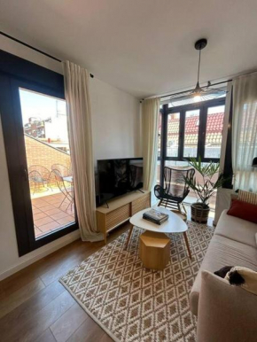 MyHouseSpain - Piso con parking y terraza en Madrid